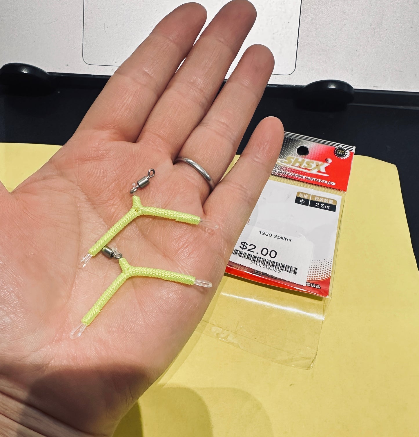 Greenyellow Y Shaped Fishing 3 Ways Swivel Line to Hook Connectors